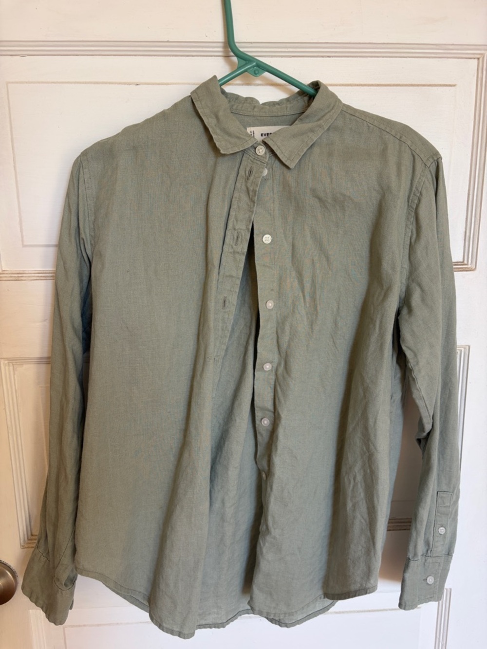 Everlane Men's Button-Down Shirt in Sage Green